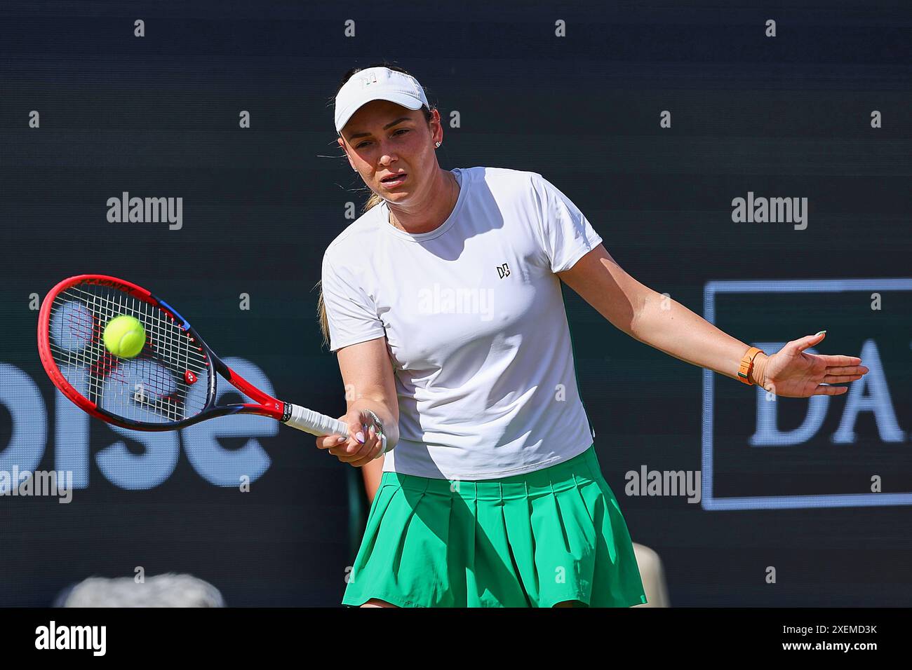 Bad Homburg, Allemagne. 28 juin 2024. Tennis : WTA Tour, célibataires, femmes, demi-finales, Vekic (Croatie) - Tomova (Bulgarie), Donna Vekic en action. Crédit : Mathias Schulz/dpa/Alamy Live News Banque D'Images