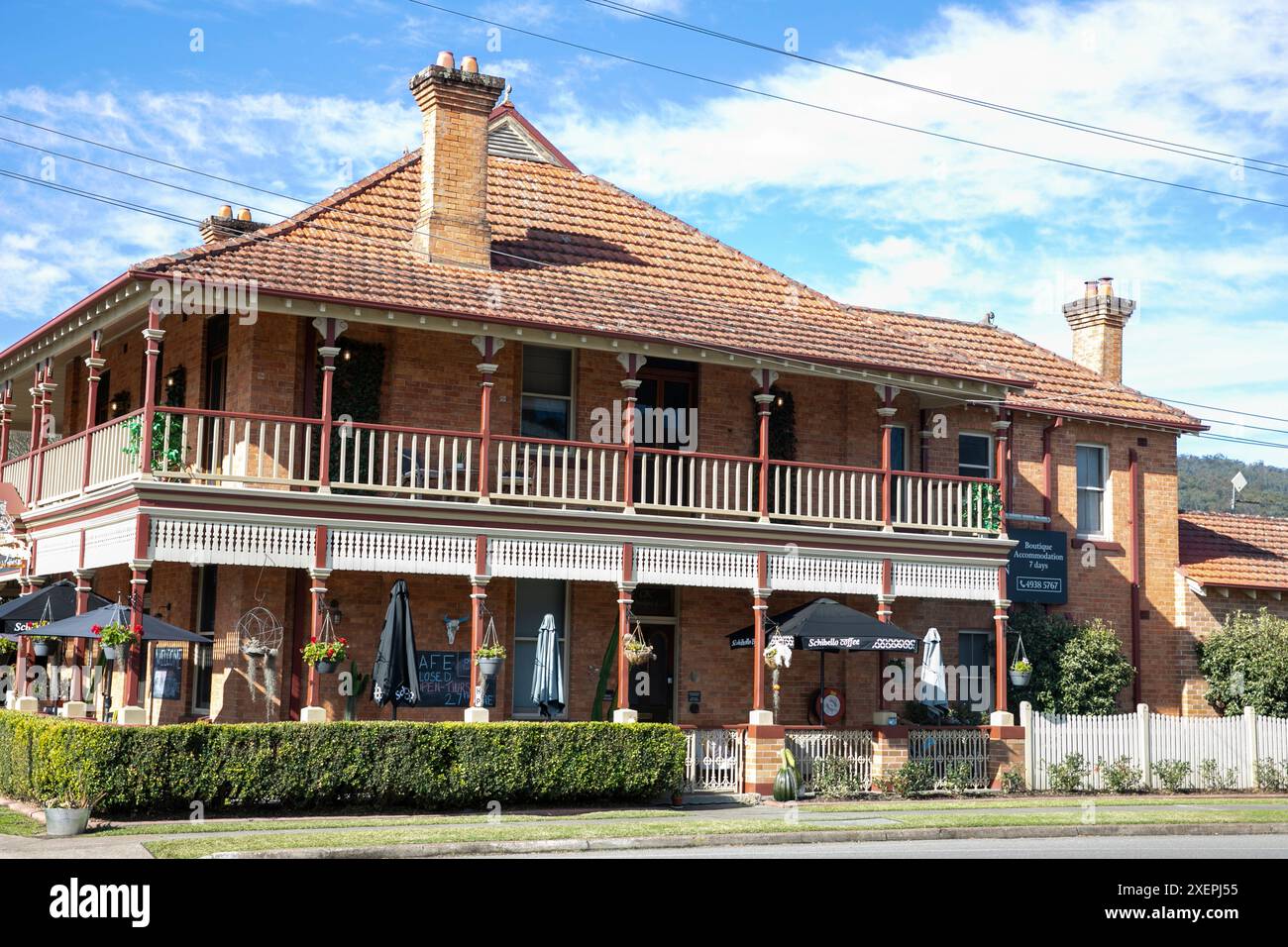 Paterson Lodge bed and breakfast hôtel, architecture du 19ème siècle de l'ancien bâtiment de banque à Paterson, ville de village en Nouvelle-Galles du Sud, Australie Banque D'Images