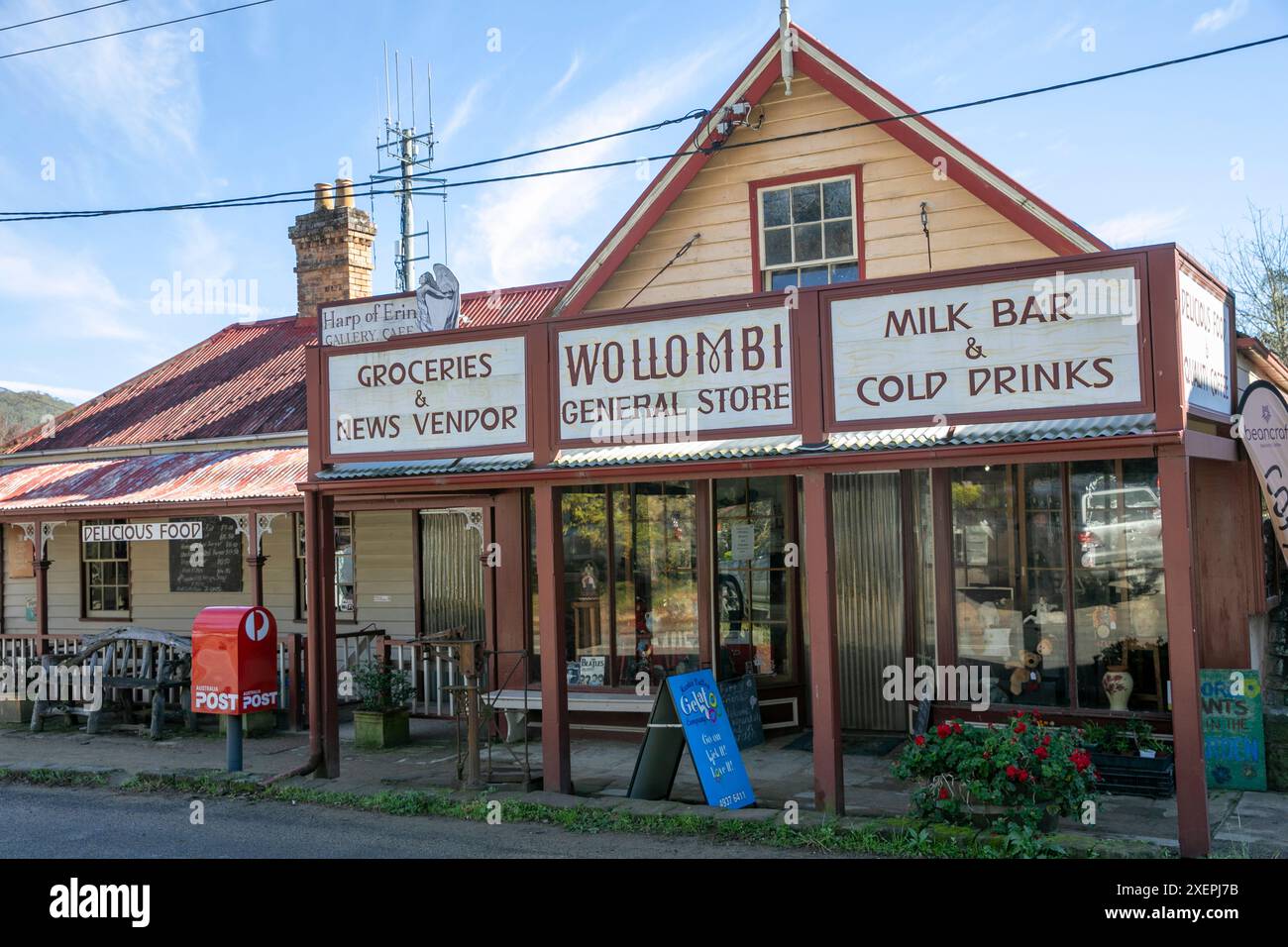 Village historique de Wollombi dans la région de Hunter en Nouvelle-Galles du Sud, magasin général de Wollombi et bar à lait avec façade traditionnelle en bois, Nouvelle-Galles du Sud, Australie Banque D'Images