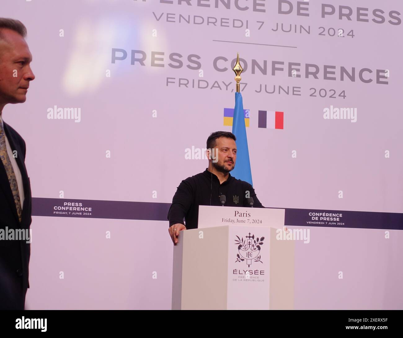 Le président ukrainien Volodymyr Zelensky lors d'une conférence de presse à l'Elysée à Paris Banque D'Images