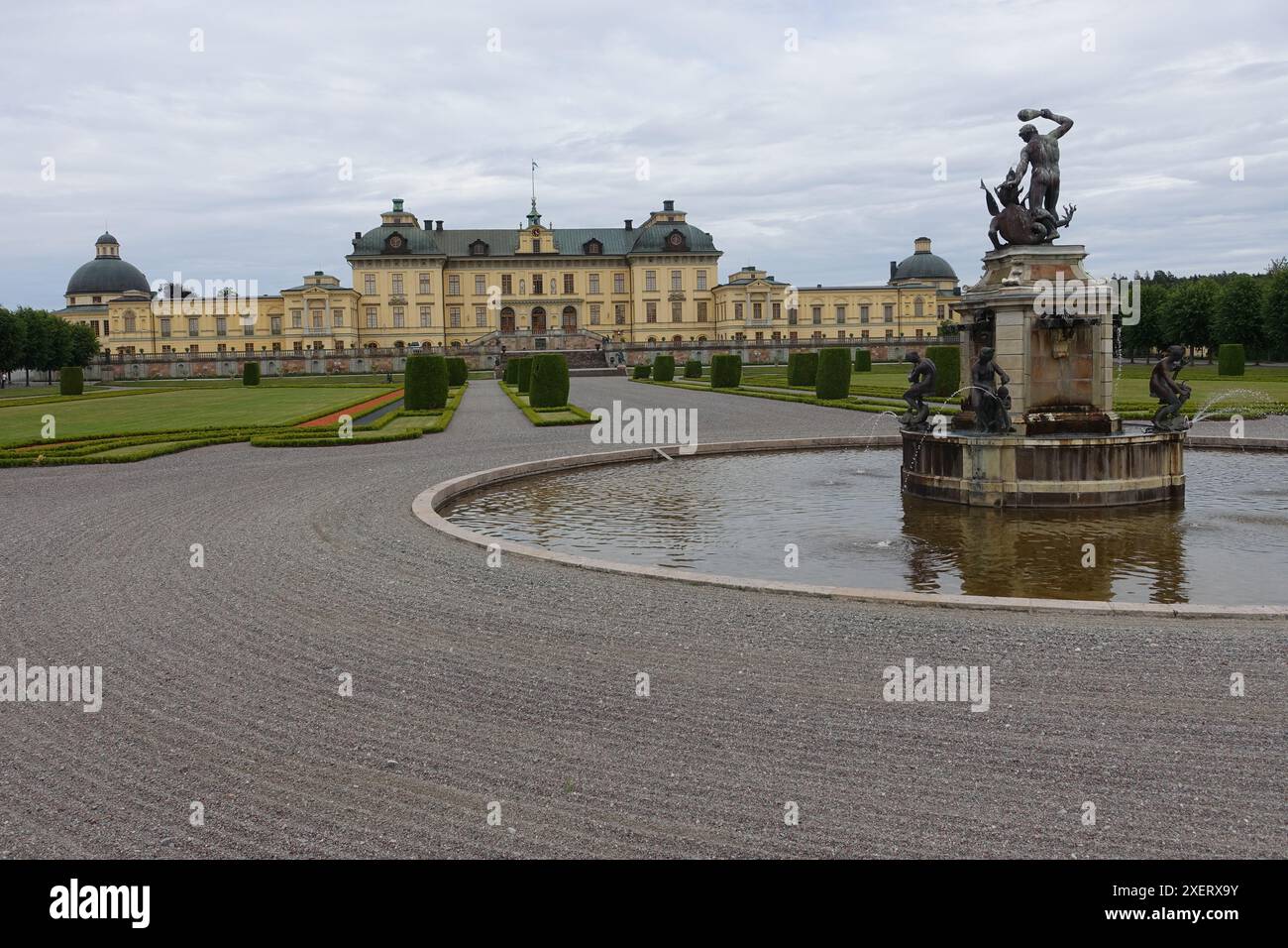 Palais de Drottningholm un des palais royaux de Suède, situé près de Stockholm, résidence officielle du roi Banque D'Images