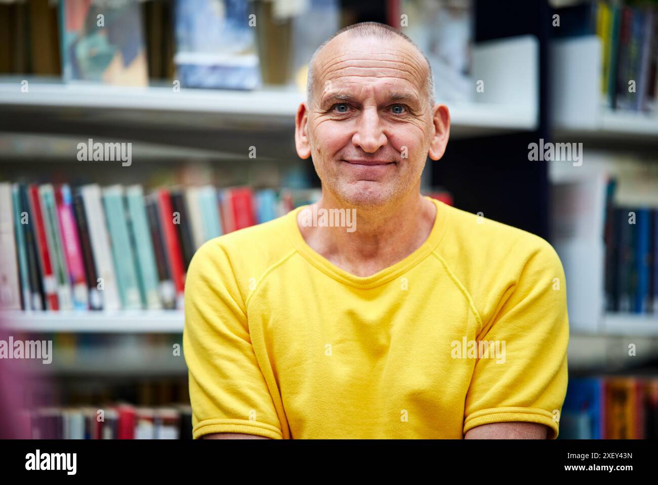 Inspiré par les bibliothèques avec Christopher Eccleston à Stockport Central Library fait partie du Festival des bibliothèques Banque D'Images