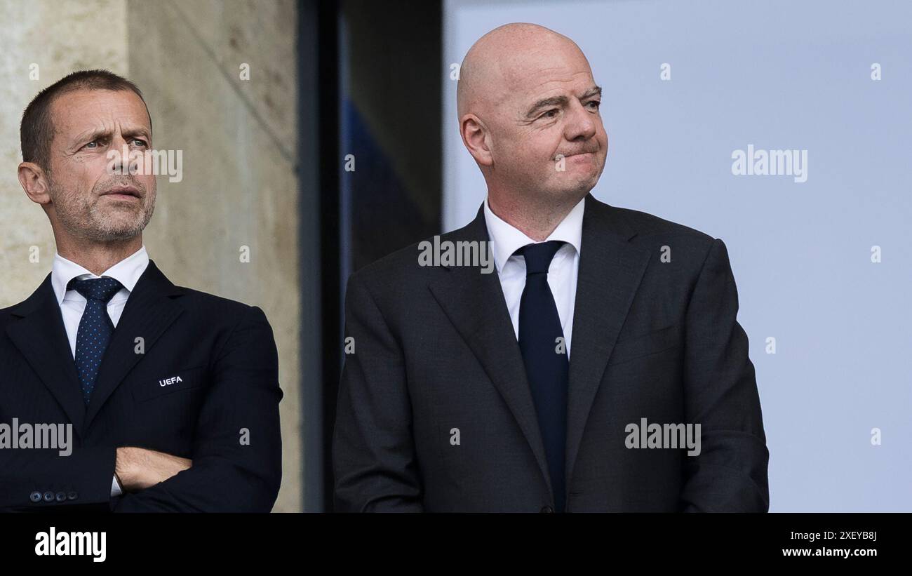 Berlin, Allemagne. 29 juin 2024. Aleksander Ceferin et Gianni Infantino regardent avant la manche de l'UEFA EURO 2024 du 16e match de football entre la Suisse et l'Italie. Crédit : Nicolò Campo/Alamy Live News Banque D'Images