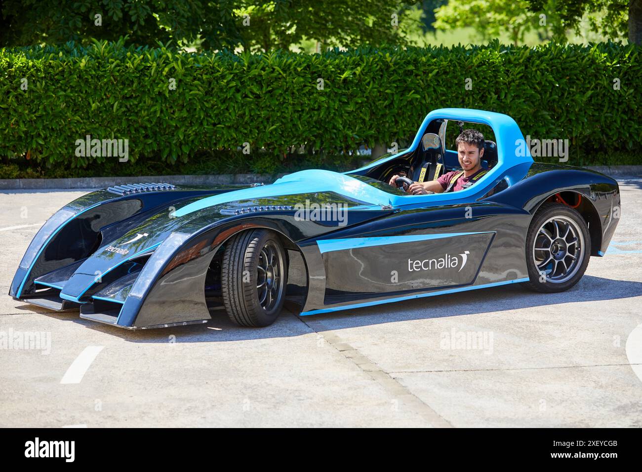 Dynacar, véhicule électrique, chercheurs travaillent dans la voiture électrique, unité industrie, industrie automobile, Centre technologique, Tecnalia recherche & innovation, de Banque D'Images