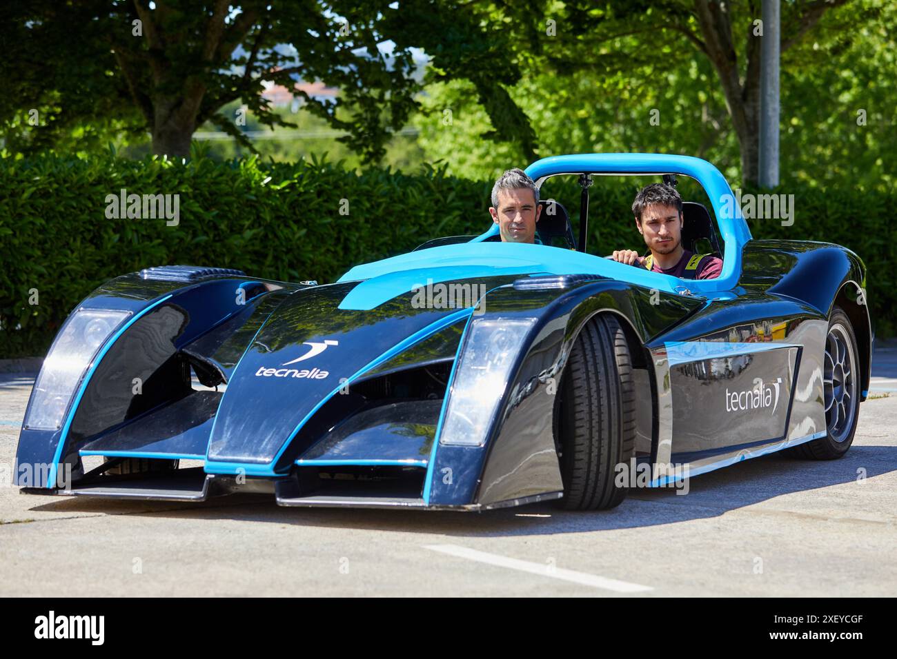 Dynacar, véhicule électrique, chercheurs travaillent dans la voiture électrique, unité industrie, industrie automobile, Centre technologique, Tecnalia recherche & innovation, de Banque D'Images