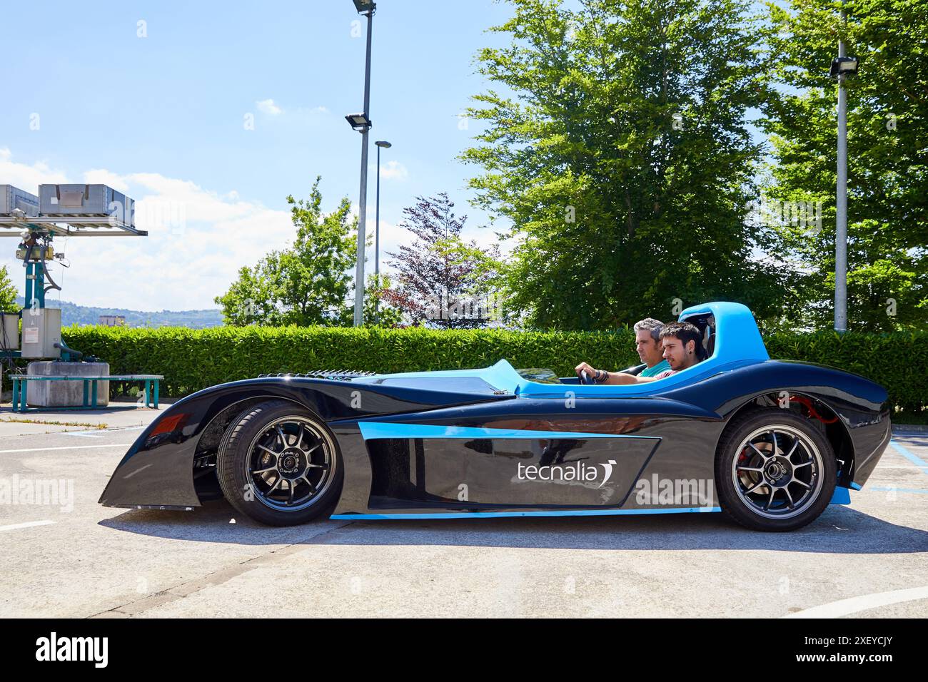 Dynacar, véhicule électrique, chercheurs travaillent dans la voiture électrique, unité industrie, industrie automobile, Centre technologique, Tecnalia recherche & innovation, de Banque D'Images