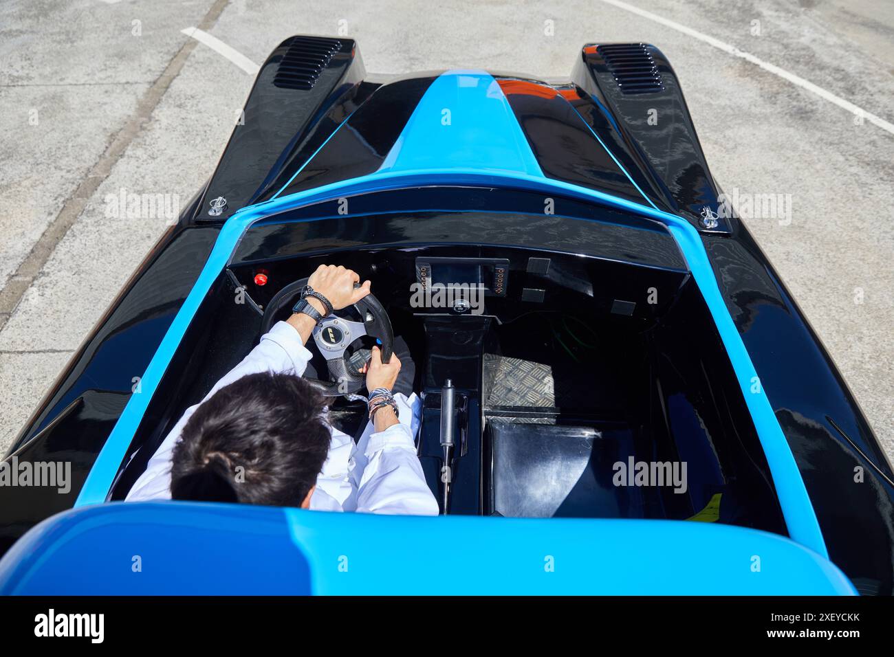 Dynacar, véhicule électrique, chercheurs travaillent dans la voiture électrique, unité industrie, industrie automobile, Centre technologique, Tecnalia recherche & innovation, de Banque D'Images