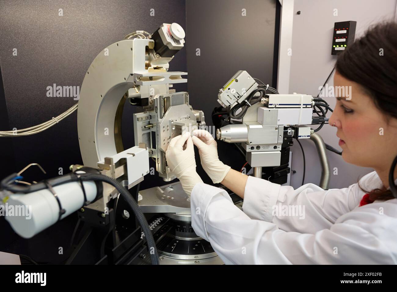 Diffractomètre à rayons X. Services technologiques à l'industrie. TECNALIA recherche & innovation, Donostia, Saint-Sébastien, Gipuzkoa, pays Basque, Espagne. Banque D'Images