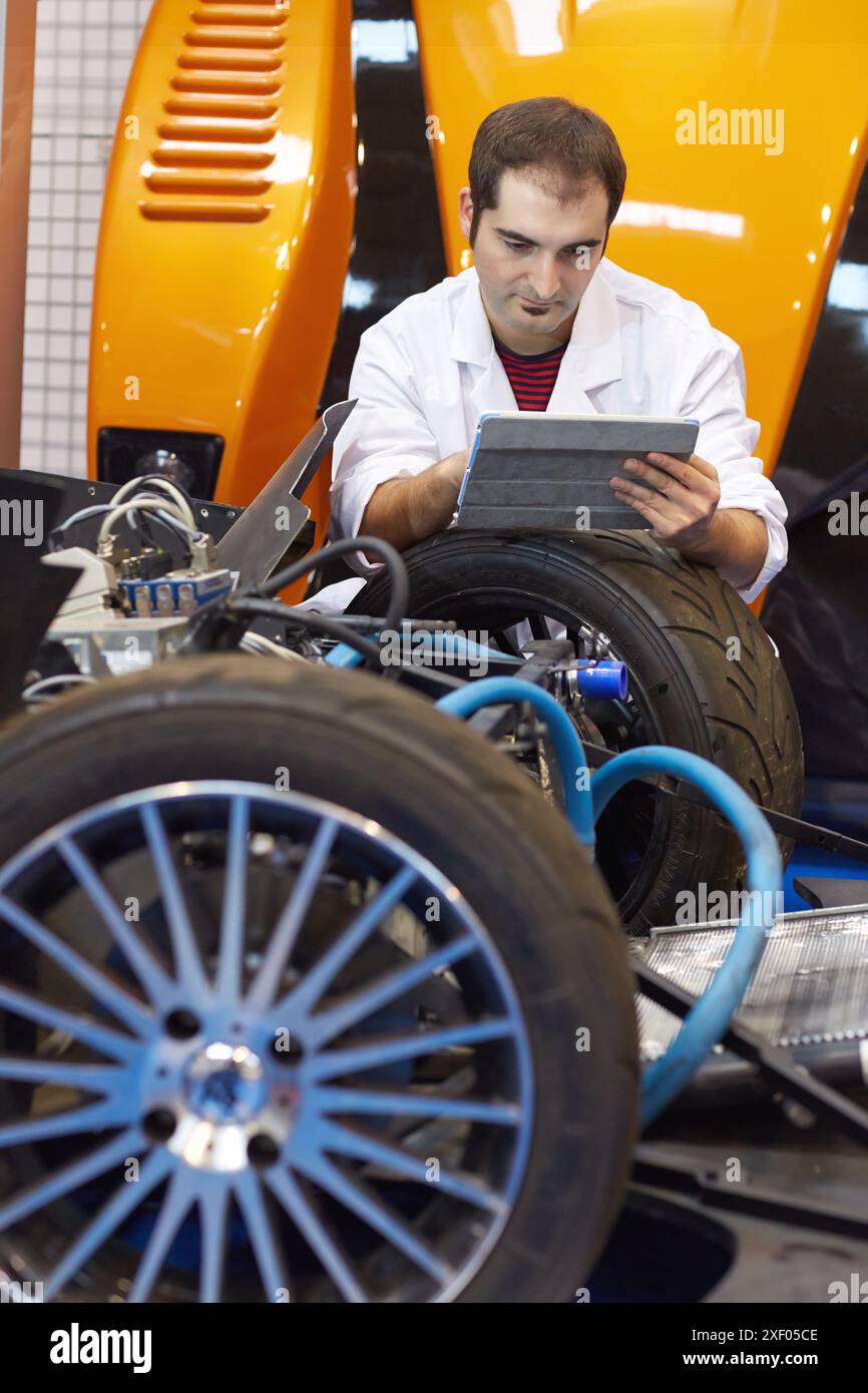 Dynacar voiture électrique recherche et développement en véhicules électriques plateforme de développement de nouveaux concepts et composants pour véhicules à propulsion électrique Banque D'Images