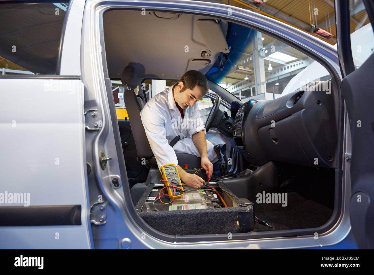 Recherche et développement dans les véhicules électriques nouveaux concepts et plate-forme de développement de composants pour les véhicules à propulsion électrique NCV Industry et TR Banque D'Images