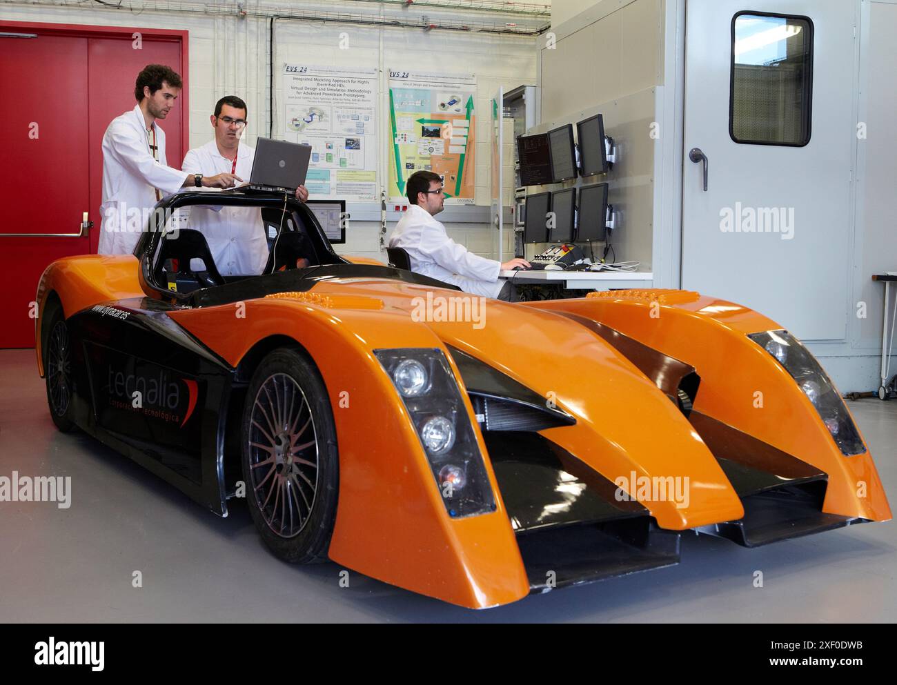 Voiture électrique Dynacar, plateforme de développement de nouveaux concepts et composants pour véhicules à propulsion électrique, Tecnalia recherche & innovation, AIC (Automoti Banque D'Images