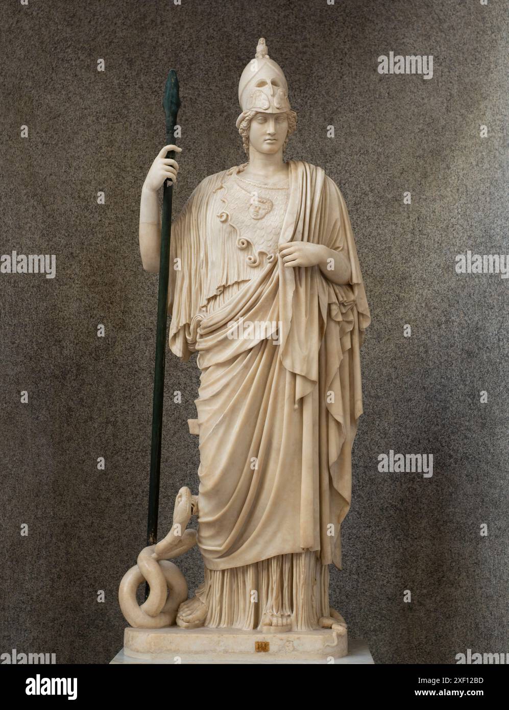 Statue d'Athéna, musée du Vatican (Athena Giustiniani) Banque D'Images Statue d'Athéna, musée du Vatican (Athena Giustiniani) Banque D'Images