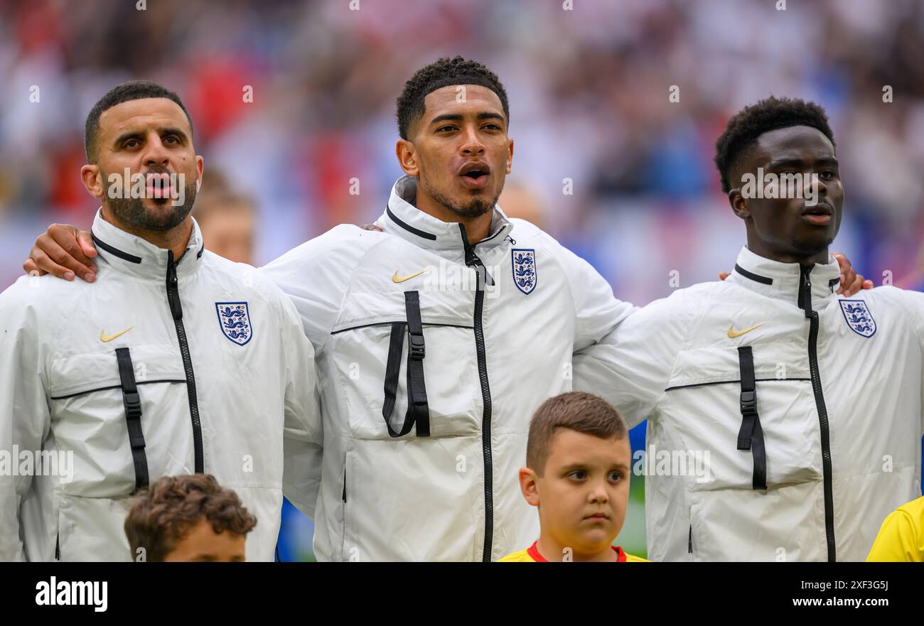 Gelsenkirchen, Allemagne. 30 juin 2024 - Angleterre - Slovaquie - Championnats UEFA Euro 2024 - R16 - Gelsenkirchen. Jude Bellingham chante l'hymne national. Image : Mark pain / Alamy Live News Banque D'Images
