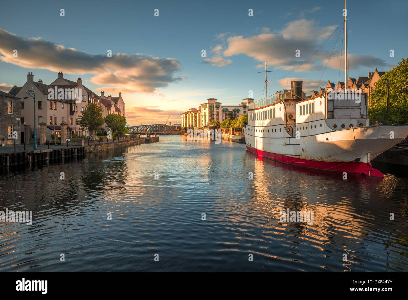 Géographie / voyage, Grande-Bretagne, Écosse, lumière nocturne sur le rivage de Leith, Édimbourg, ADDITIONAL-RIGHTS-CLEARANCE-INFO-NOT-AVAILABLE Banque D'Images