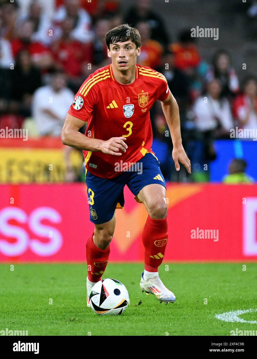 Fussball, Europameisterschaft, EURO 2024, Achtelfinale, Rhein-Energie Stadion Kšln : Spanien - Georgien 4:1 ; Robin le Normand (SPA). Aktion, Einzelbild. Banque D'Images