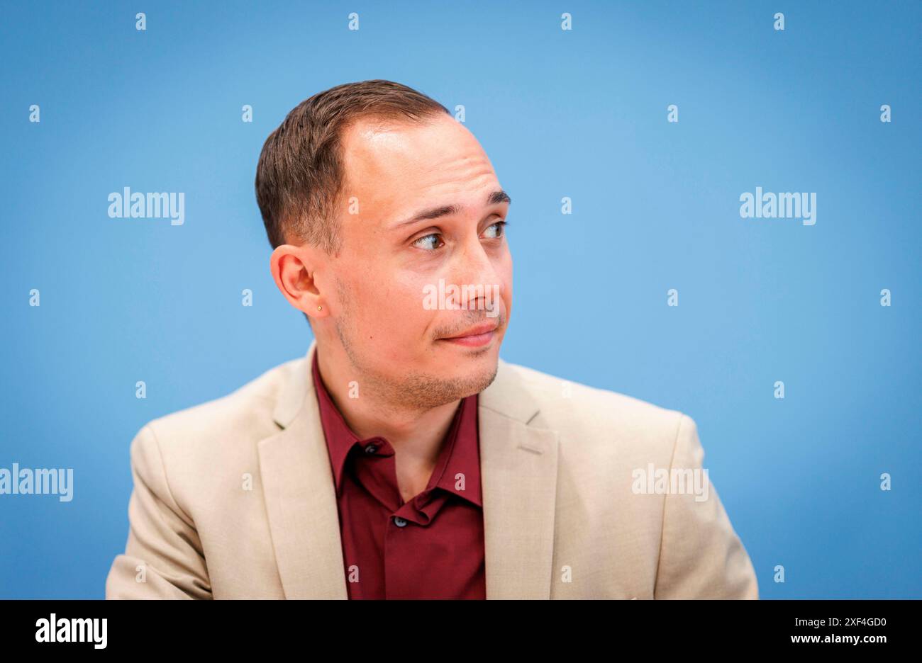 Berlin, Deutschland. 17 juin 2024. Silas Kropf, président de la direction de MIA EV, a enregistré lors de la conférence de presse fédérale pour présenter le rapport annuel sur les incidents antigitans 2023 à Berlin, le 17 juin 2024. Crédit : dpa/Alamy Live News Banque D'Images