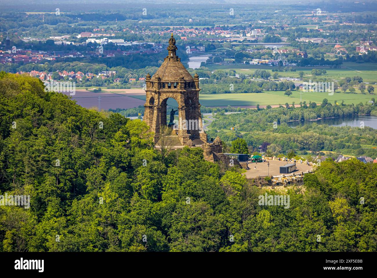 Vue aérienne, Kaiser Wilhelm Monument, monument culturel, Wiehengebirge, Holzhausen, Porta Westfalica, Westphalie orientale, Rhénanie du Nord-Westphalie, Allemagne Banque D'Images