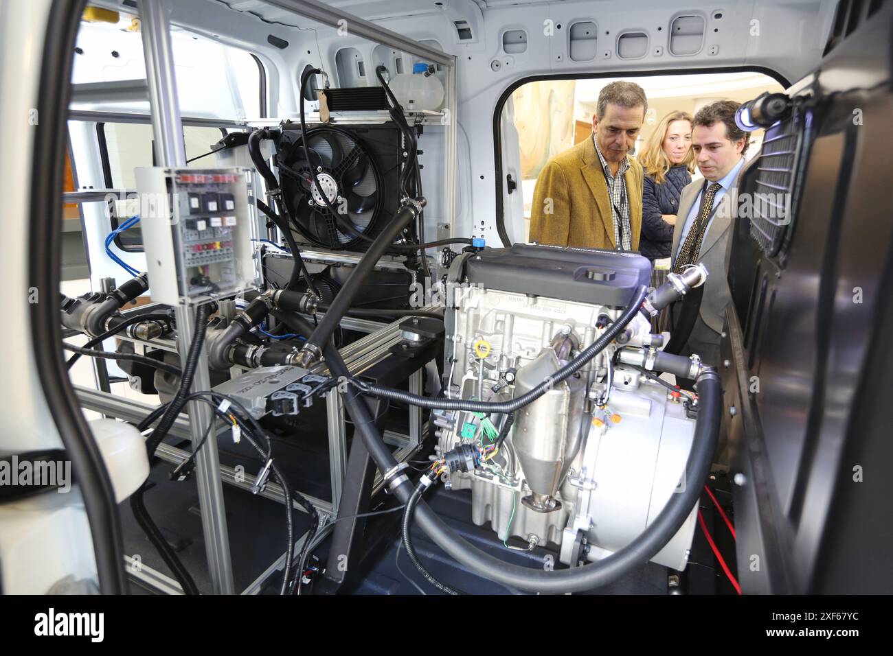 Recherche voiture électrique, voitures écologiques, Vitoria Gasteiz, Alava, Pays Basque, Espagne Banque D'Images