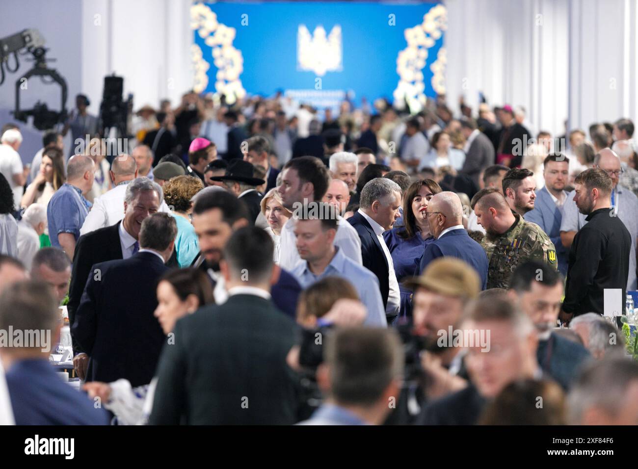 Non exclusif : KIEV, UKRAINE - 29 JUIN 2024 - les invités assistent au petit déjeuner de prière national organisé sous les auspices du Président de l'Ukraine Volodymyr Z Banque D'Images