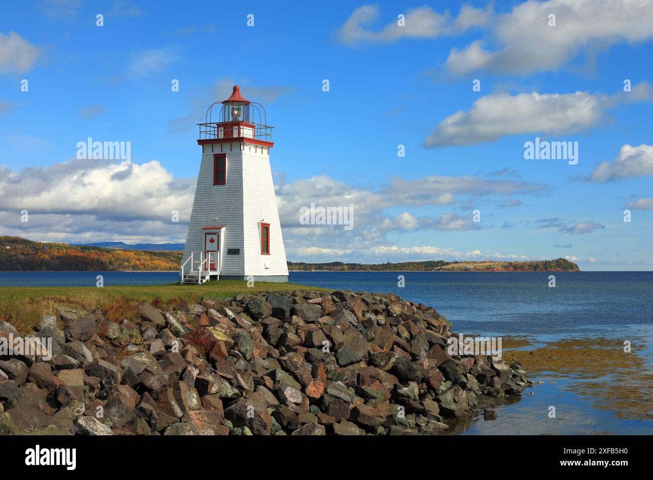 Géographie / voyage, Canada, Nouveau-Brunswick, Dalhousie, Phare de Inch Arran point Front Range, DROITS-AUTORISATION-SUPPLÉMENTAIRES-INFO-NON-DISPONIBLE Banque D'Images