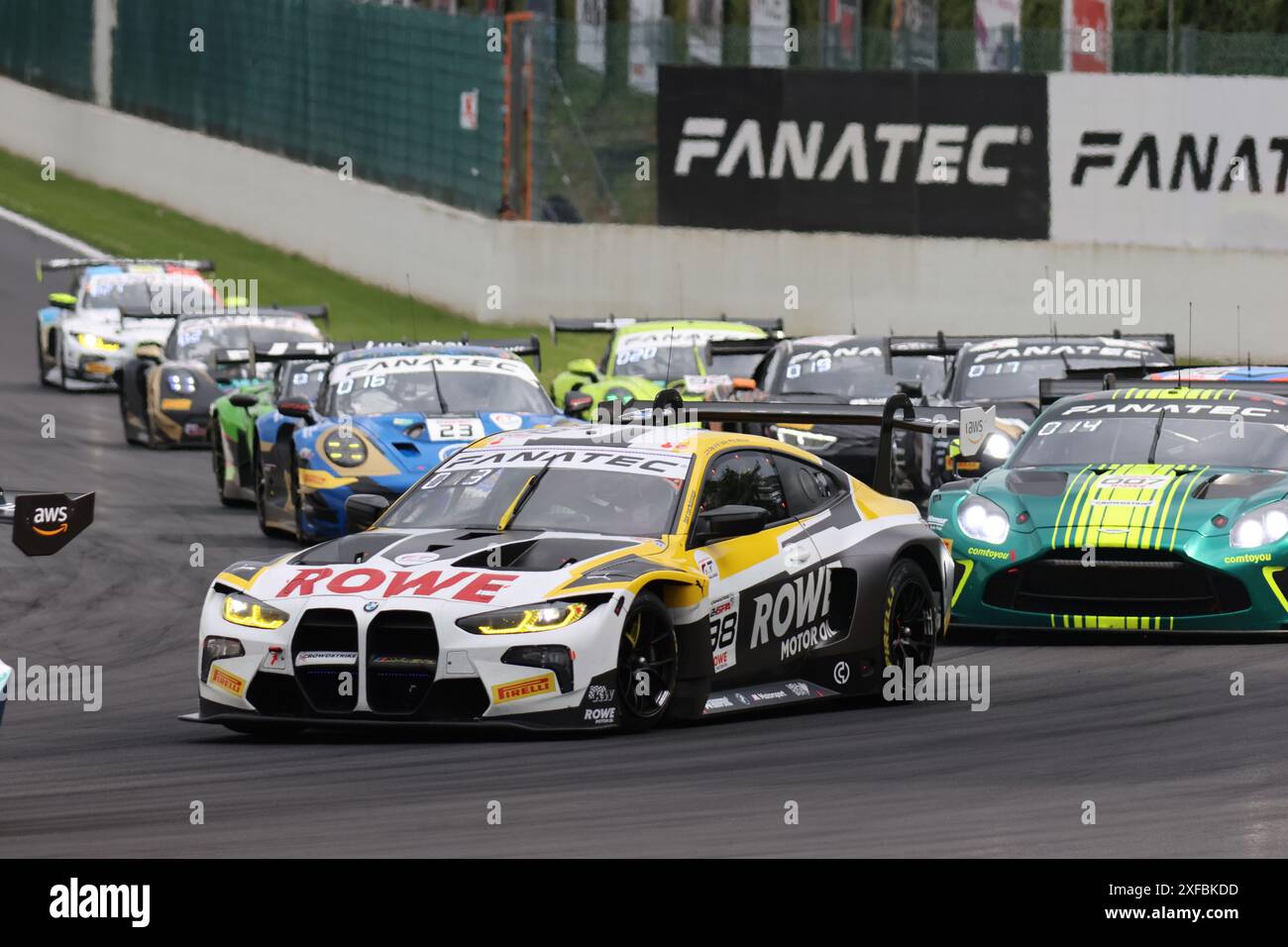 Philipp ENG (AUT) / Marco WITTMANN (DEU) / Nick YELLOLY (GBR), #98, BMW M4 GT3, Team : ROWE Racing (DEU), Motorsport, CrowdStrike 24H of Spa, Belgien, Spa-Francorchamps, 29.06.2024 Foto : Eibner-Pressefoto/Juergen Augst Banque D'Images