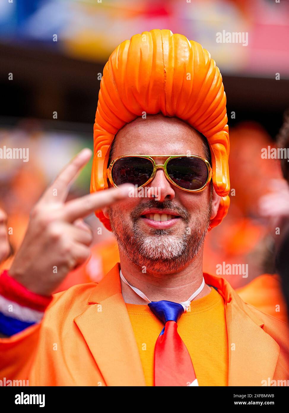 Munich, Allemagne. 02 juillet 2024. MUNICH, ALLEMAGNE - 2 JUILLET : les fans des pays-Bas applaudissent lors du Round of 16 - UEFA EURO 2024 match entre la Roumanie et les pays-Bas au Munich Football Arena le 2 juillet 2024 à Munich, Allemagne. (Photo de Joris Verwijst/Agence BSR) crédit : Agence BSR/Alamy Live News Banque D'Images