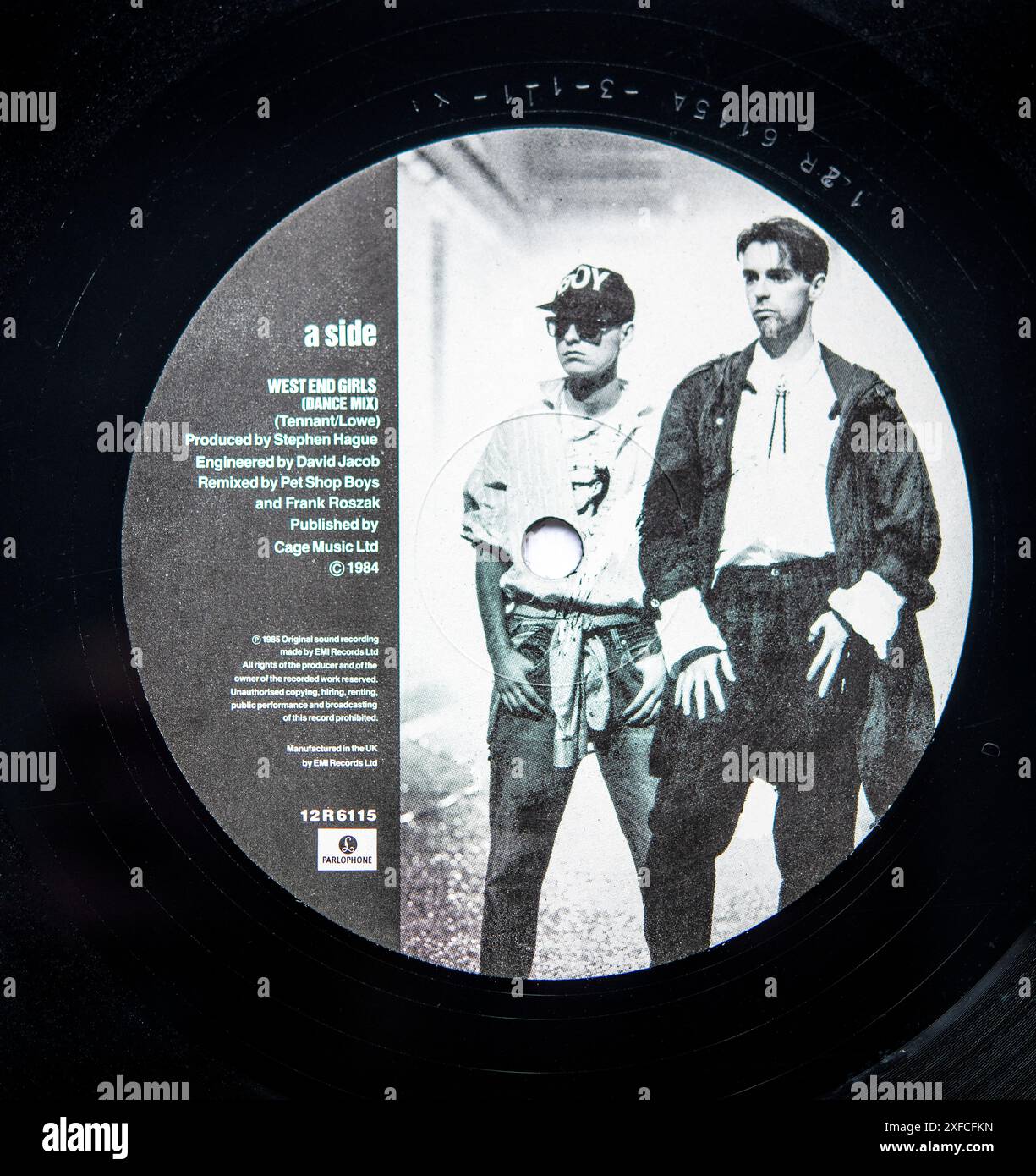 Label photo de la version single 12 pouces de West End Girls par les Pet Shop Boys, sortie en 1986 Banque D'Images