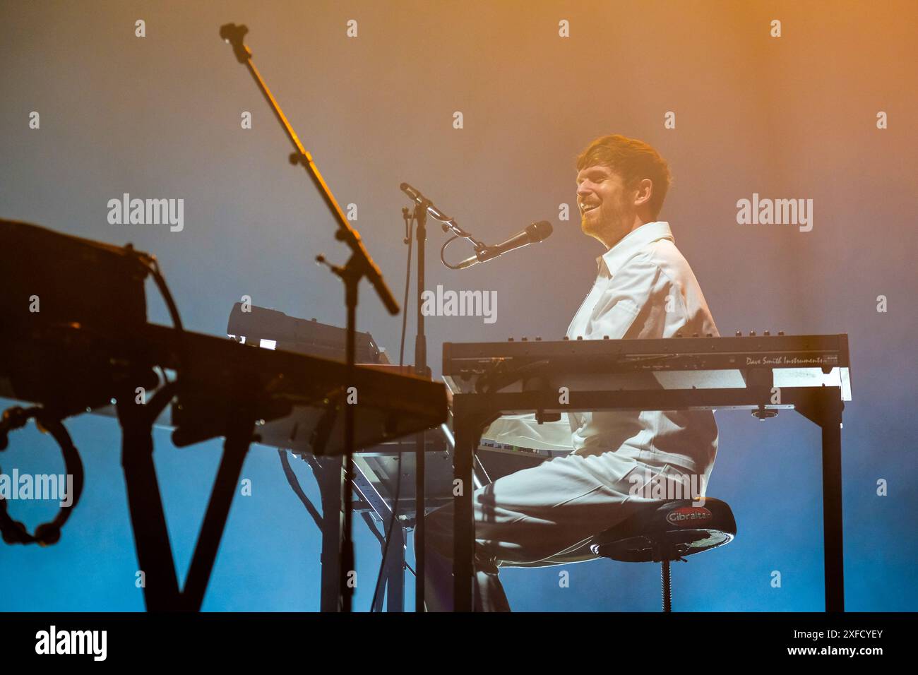 Glastonbury, Royaume-Uni. 30 juin 2024. James Blake Litherland, chanteur et claviériste primé aux Grammy Awards, connu professionnellement sous le nom de James Blake, se produit sur scène au Glastonbury Festival. James Blake est un chanteur, auteur-compositeur et producteur de disques anglais (photo de Dawn Fletcher-Park/SOPA images/Sipa USA) crédit : Sipa USA/Alamy Live News Banque D'Images