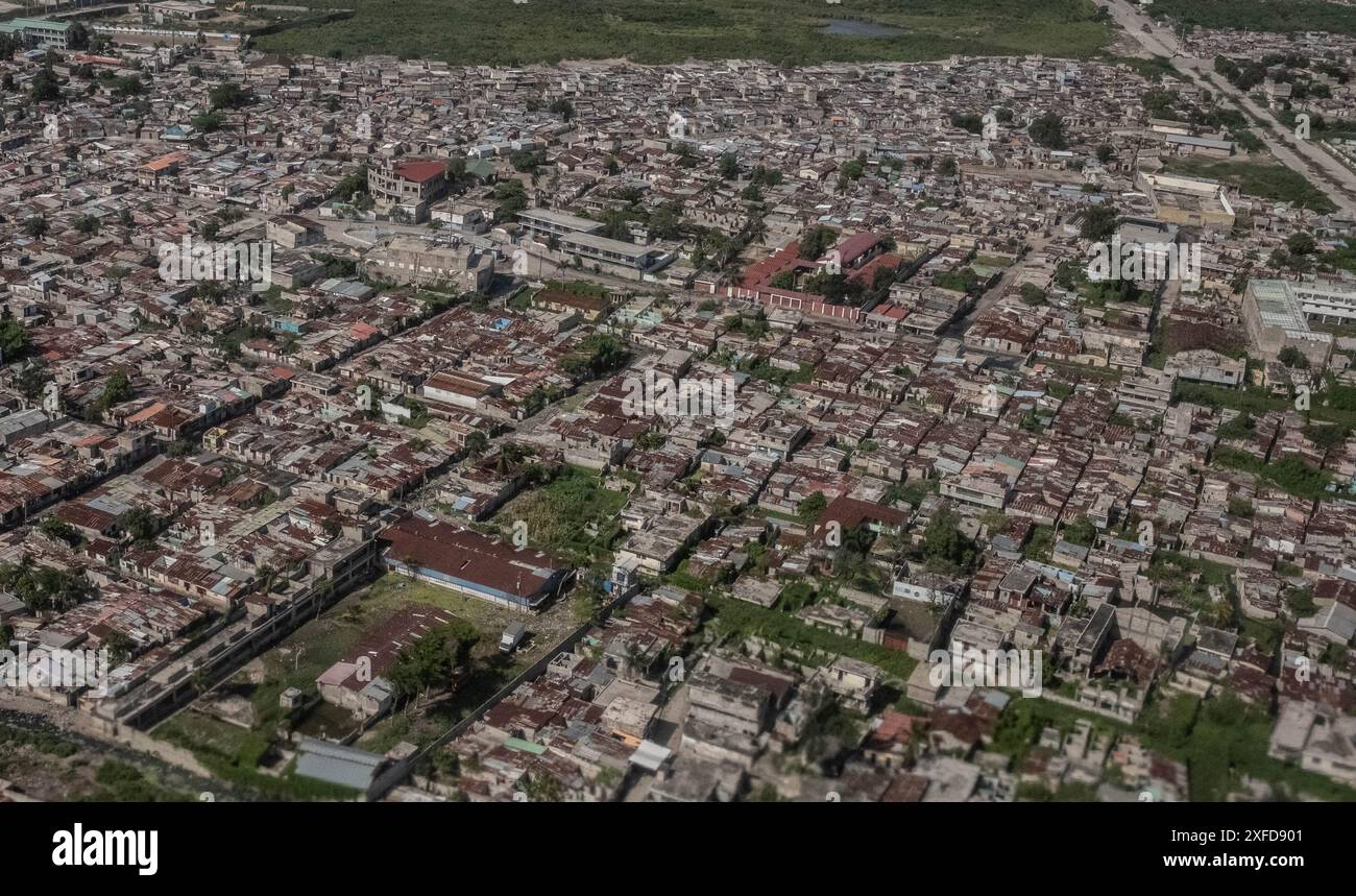 Port-au-Prince, Port-au-Prince, Haïti. 1er juillet 2024. vieu aérien d'un des secteurs de Port au Prince (crédit image : © Hector Adolfo Quintanar Perez/ZUMA Press Wire) USAGE ÉDITORIAL SEULEMENT! Non destiné à UN USAGE commercial ! Banque D'Images