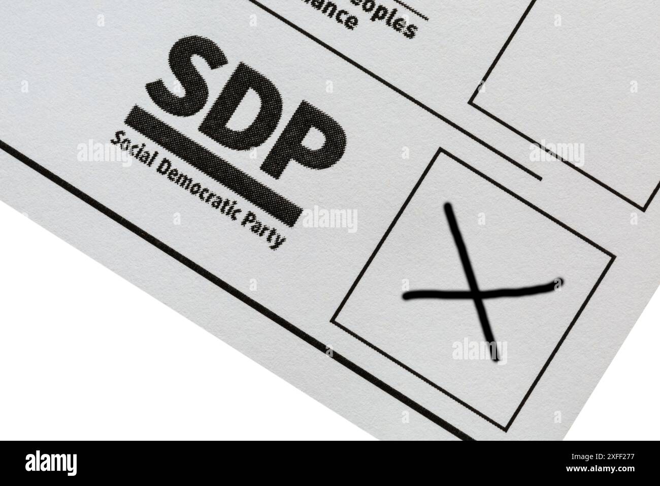 Boîte du Parti social-démocrate du SDP sur bulletin de vote postal pour les élections législatives au Royaume-Uni le jeudi 4 juillet 2024 Banque D'Images