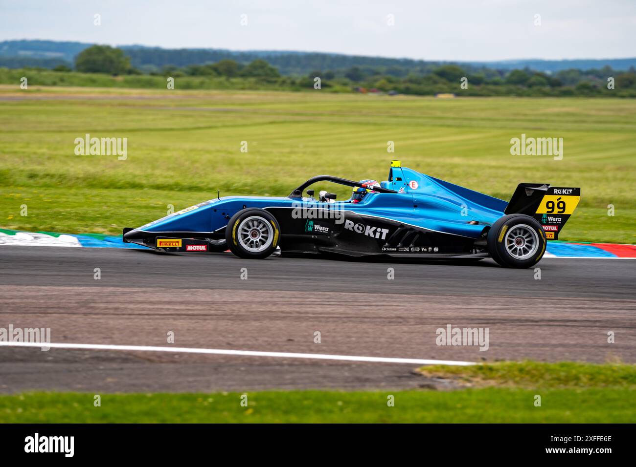 Andover, Hampshire - 7 juin 2024 : FIA Formula 4 Thruxton Free Practice Yuhao FU Banque D'Images