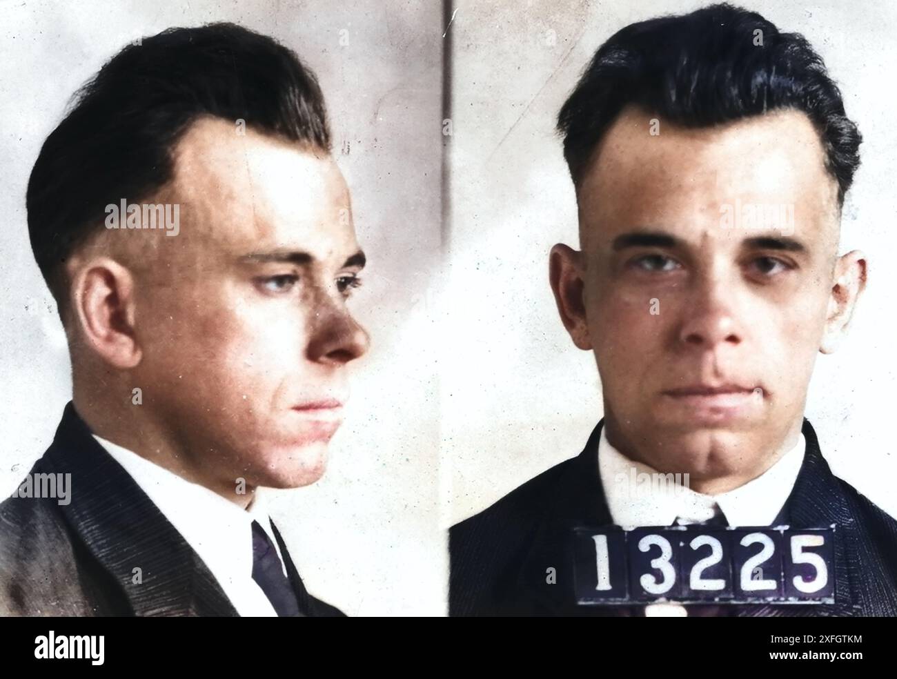 John Dillinger an American Bank Robber - 1924 mugshot - colorisé Banque D'Images John Dillinger an American Bank Robber - 1924 mugshot - colorisé Banque D'Images