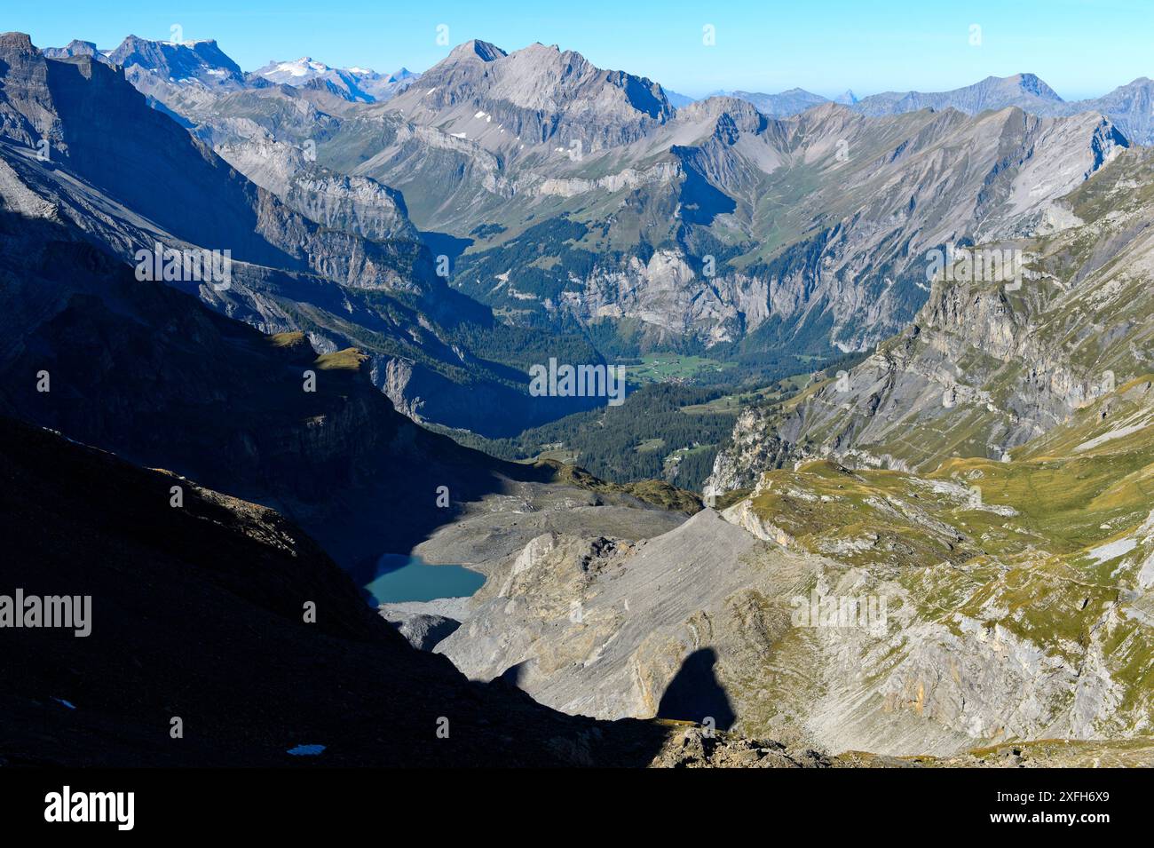 Paysage alpin dans la région touristique de Kandersteg, Kandertal, Oberland bernois, Suisse Banque D'Images