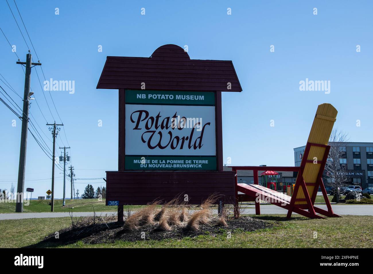 Bienvenue au panneau du musée Potato World et à la chaise de frites sur Centreville Road à Florenceville Bristol, Nouveau-Brunswick, Canada Banque D'Images