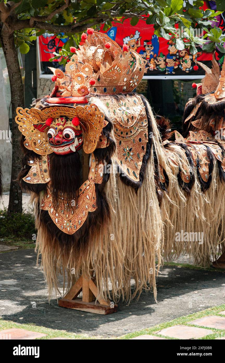 18 novembre 2007, Bali, Indonésie : Barong est exposé devant des maisons de magasins. Banque D'Images