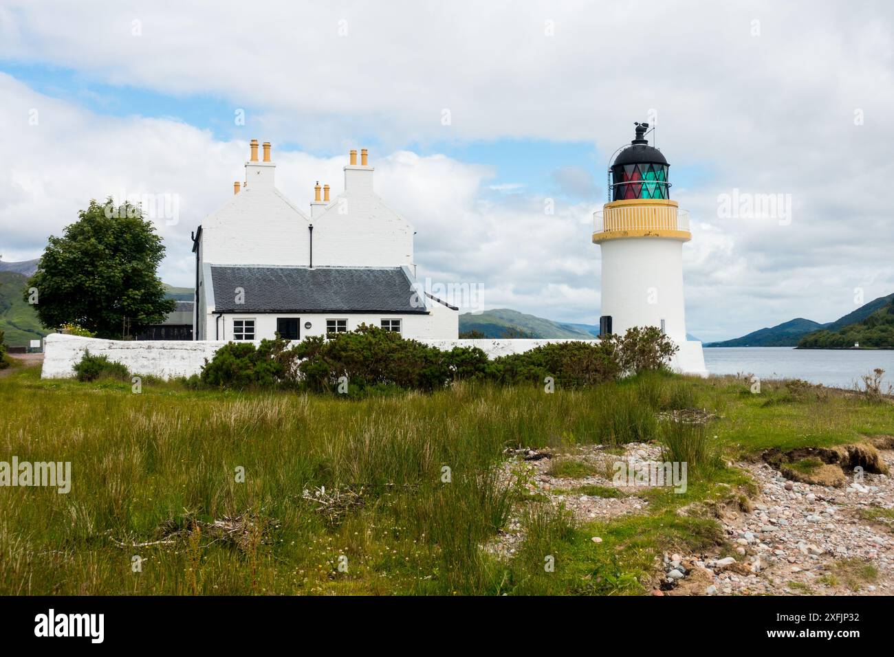 Phare de Corran point, Argour, Lochaber, Highland, Écosse, ROYAUME-UNI. Banque D'Images