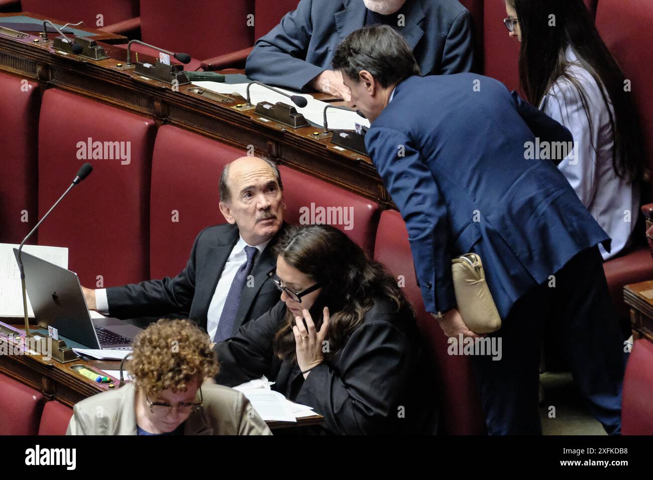 Federico Cafiero de Raho, Giuseppe Conte M5S in occasione della discusione sulla riforma Nordio, modifiche al codice penale, al codice di Procéddura penale, all'ordinamento giudiziario, Camera dei Deputati a Roma, Giovedì 04 Luglio 2024 (foto Mauro Scrobogna/LaPresse) Federico Cafiero de Raho, Giuseppe Conte M5S à l'occasion de la discussion sur la réforme Nordio, les amendements au code pénal, le code de procédure pénale, le système judiciaire, Chambre des députés à Rome, jeudi 04 juillet 2024. (Photo de Mauro Scrobogna/LaPresse) Banque D'Images