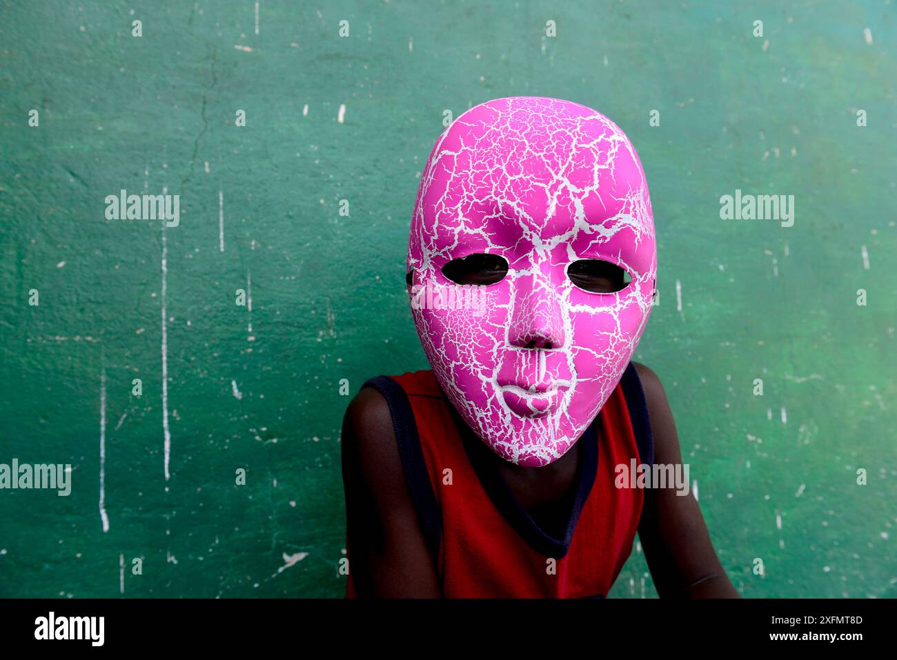 Portrait d'une personne masquée au carnaval, Eticoga, île d'Orango, réserve de biosphère de l'UNESCO de Bijagos, Guinée Bissau, février 2015. Banque D'Images