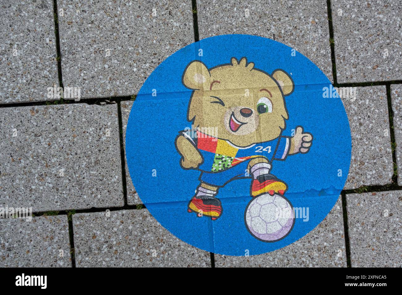 La mascotte officielle de l'UEFA Euro 2024 a été nommée Albaert. Offizielles Maskottchen der UEFA Euro 2024 Albärt Banque D'Images