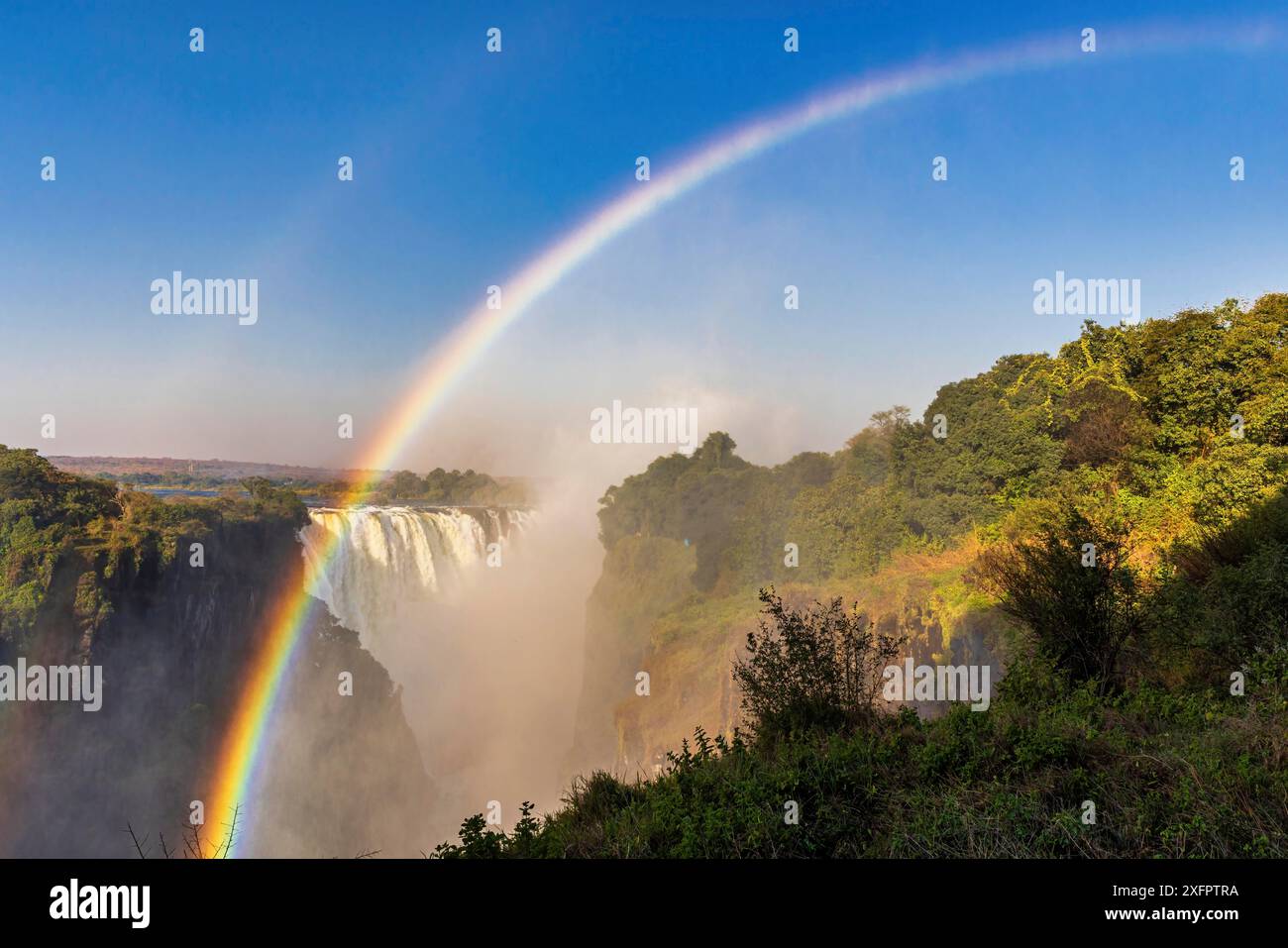 Les célèbres chutes Victoria sur le fleuve Zambèze Banque D'Images