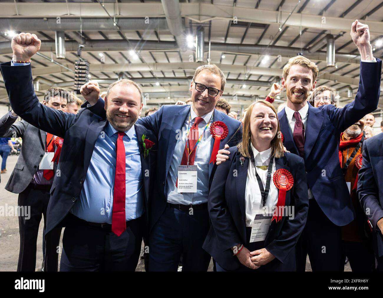 Édimbourg, Royaume-Uni. 05 juillet 2024 photo : les candidats travaillistes Ian Murray, Scott Arthur, Tracy Gilbert, Chris Murray arrivent au décompte d'Édimbourg pour les élections générales du Parlement britannique. Le dépouillement des cinq circonscriptions parlementaires d'Édimbourg pour l'élection générale du Parlement britannique de 2024 a lieu au Royal Highland Centre à la périphérie d'Édimbourg. Crédit : Rich Dyson/Alamy Live News Banque D'Images