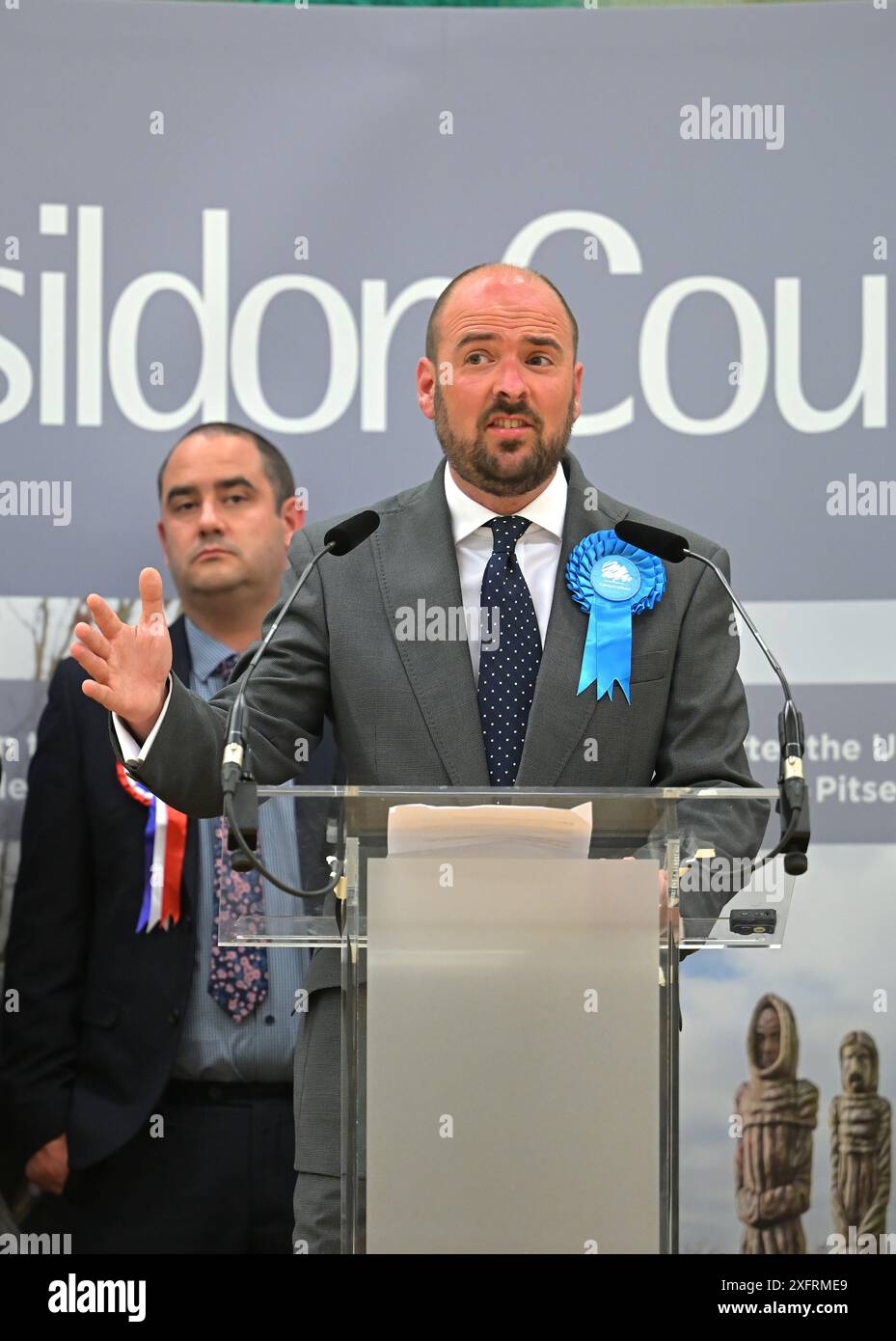 Basildon Essex, Royaume-Uni. 5 juillet 2024. Richard Holden Parti conservateur devient député de Basildon et Billericay. Les élections générales pour Basildon et Billericay, au Basildon Sporting Village Essex Credit : MARTIN DALTON/Alamy Live News Banque D'Images