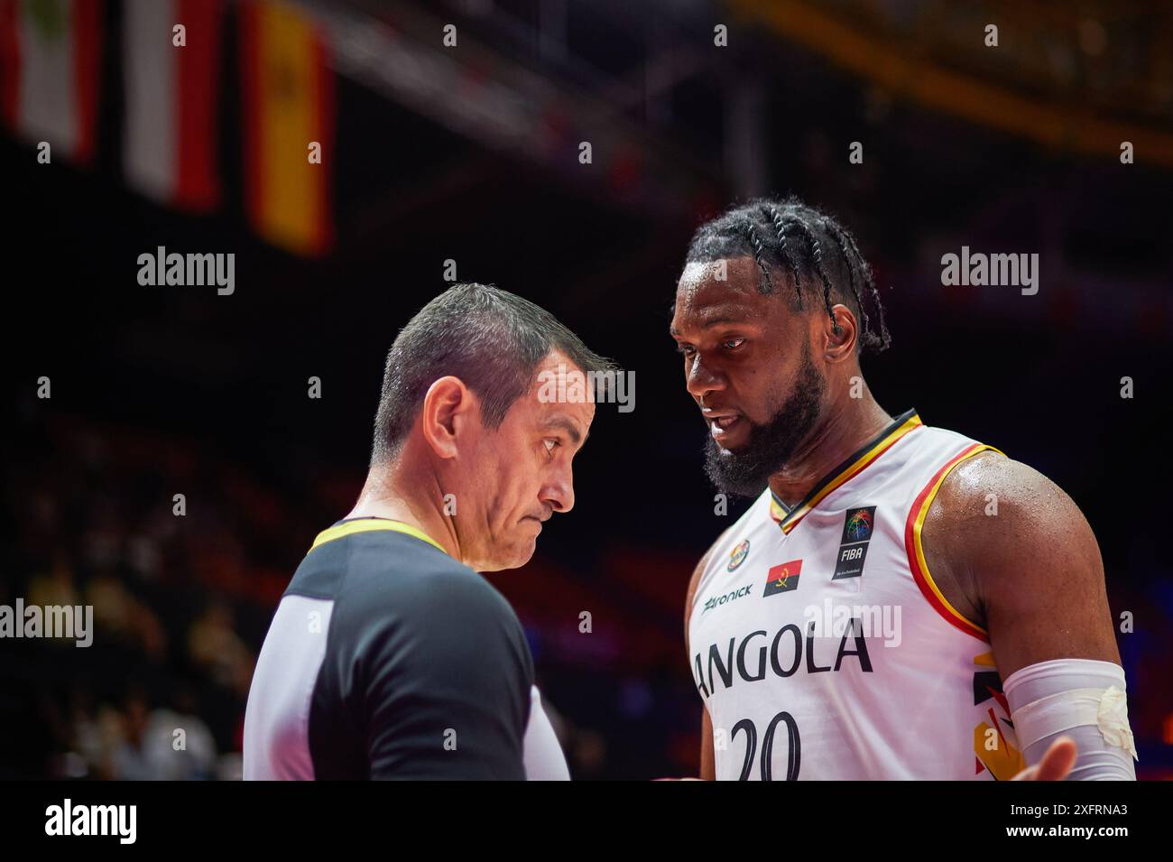 Valencia, Espagne. 04 juillet 2024. Bruno Fernando de l'équipe d'Angola vu en action pendant le match entre l'Angola et le Liban au Pabellon Fuente de San Luis. Score final ; Angola 70 : 74 Liban. Crédit : SOPA images Limited/Alamy Live News Banque D'Images