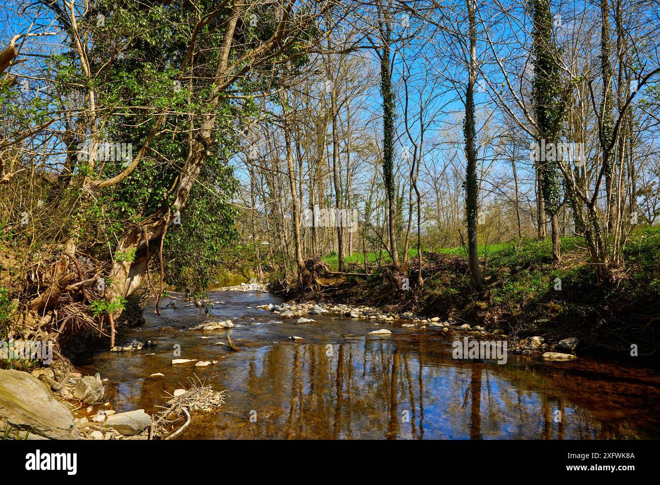 La rivière Oria, Segura, Gipuzkoa, Pays Basque, Espagne Banque D'Images