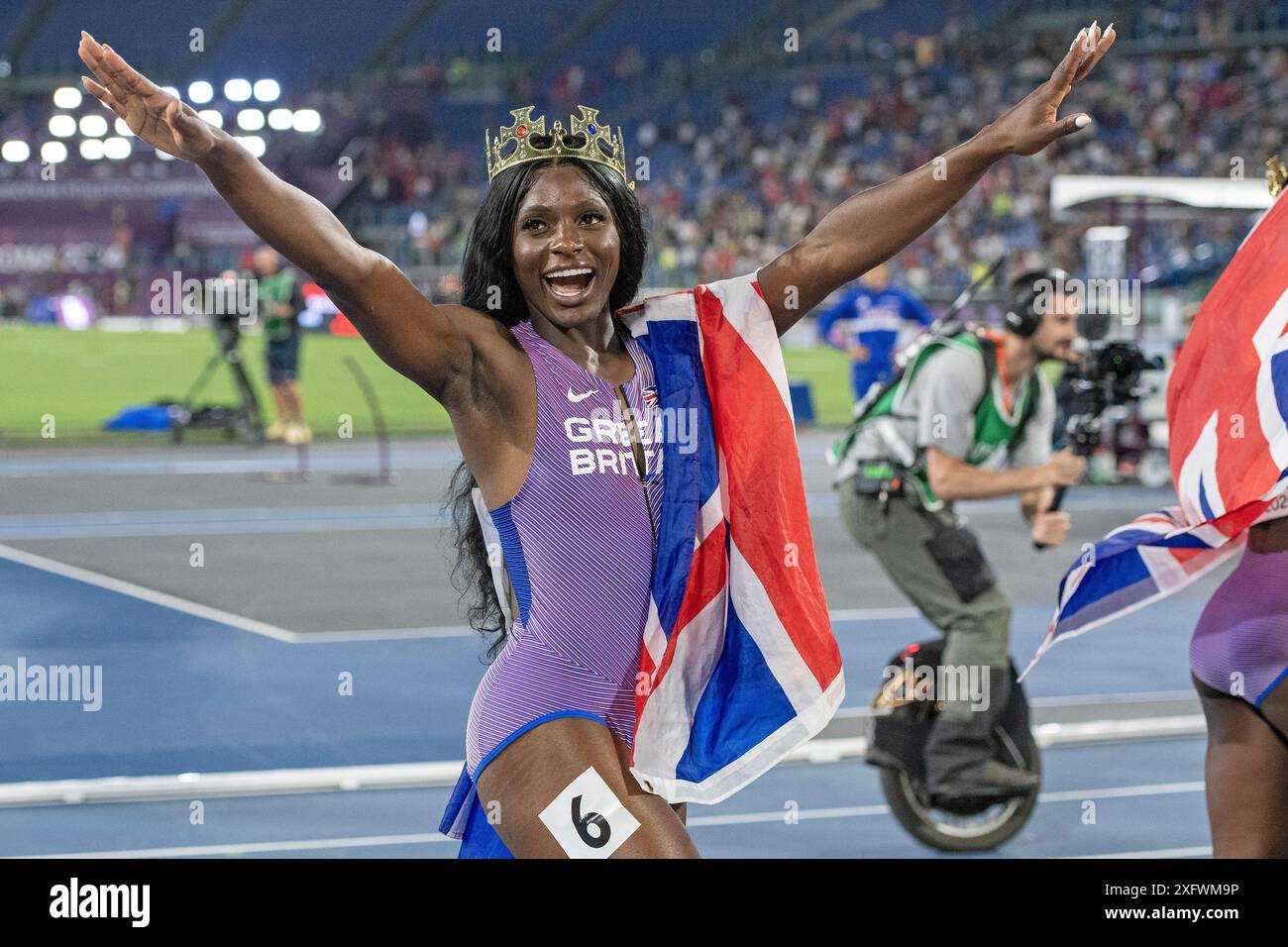 Daryll Neita (Grande-Bretagne et N.I.), médaille d'or du relais 4 x 100 m féminin aux Championnats d'Europe d'athlétisme Roma 2024, stade Olympique, Rome, Italie Banque D'Images