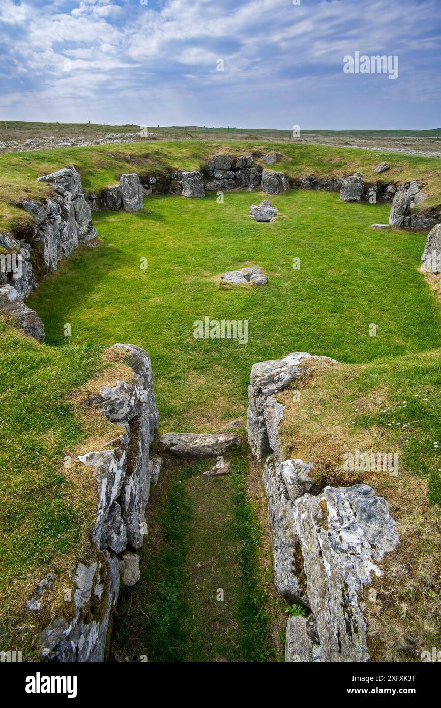 Entrée du temple de Stanydale, site néolithique sur le continent des îles Shetland, Écosse, Royaume-Uni, mai 2018 Banque D'Images