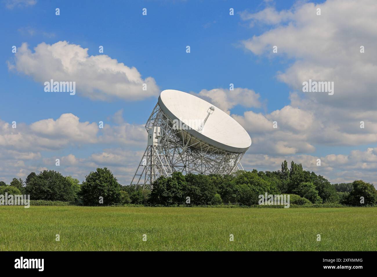 Le radiotélescope Lovell à l'observatoire de Jodrell Bank, Cheshire, England, UK Banque D'Images