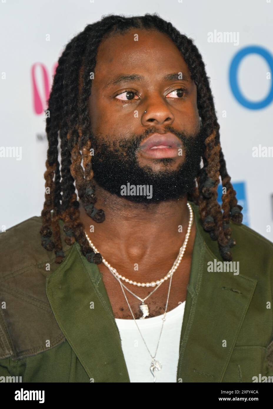 LONDRES, ANGLETERRE : 5 juillet 2024 : Kayus Bankole de Young Pathers participe aux Nordoff et Robbins O2 Silver clefs Awards 2024 est un événement annuel prestigieux organisé par la plus grande association caritative de musicothérapie du Royaume-Uni Nordoff et Robbins au JW Marriott Grosvenor House, Londres, Royaume-Uni. Banque D'Images