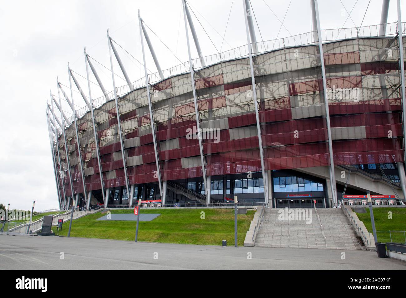 PGE Narodowy (stade national Kazimierz Górski) par les architectes Volkwin Marg, Hubert Nienhoff, Knut Stockhusen Banque D'Images