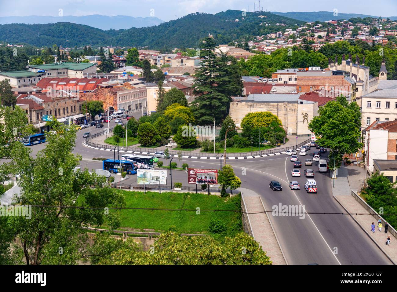 Kutaisi, Géorgie - 15 juin 2024 : vue panoramique aérienne de la ville de Kutaisi, région d'Imereti en Géorgie. Banque D'Images